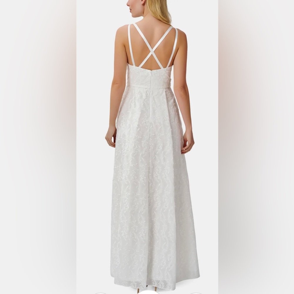 💐 AIDAN BY AIDAN MATTOX
V-Neck Ivory Embroidered Ball Gown, Sz 10 - Picture 3 of 7
